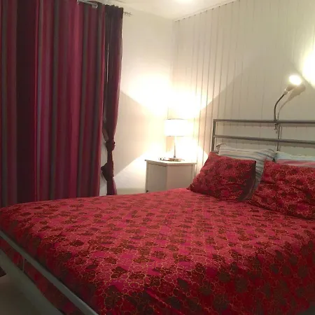 Encantadora Casa En Centro Holiday home Piedralaves